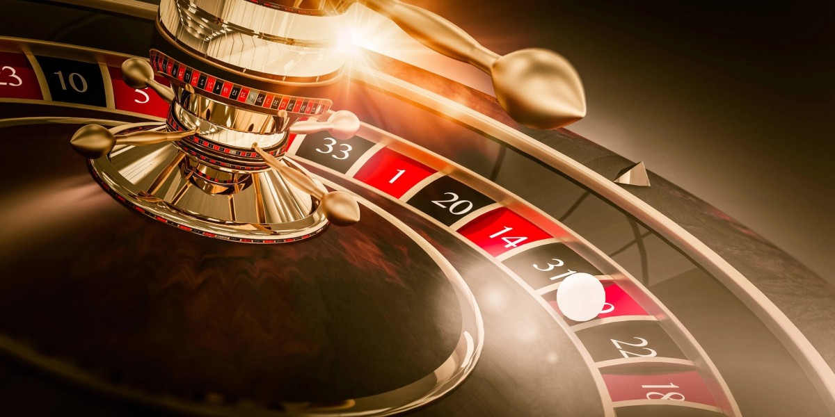 The Evolution of Blackjack: From 17th Century Salons to Modern Online Casinos