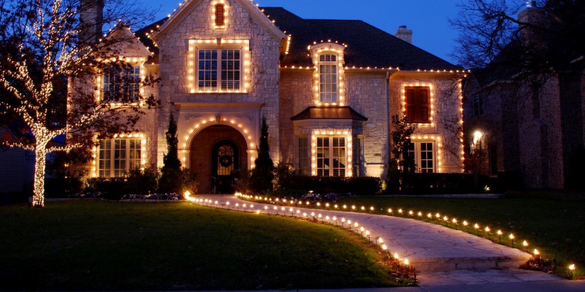Holiday Lighting Installation in Dallas Made Easy with Jbell’s Expert Touch