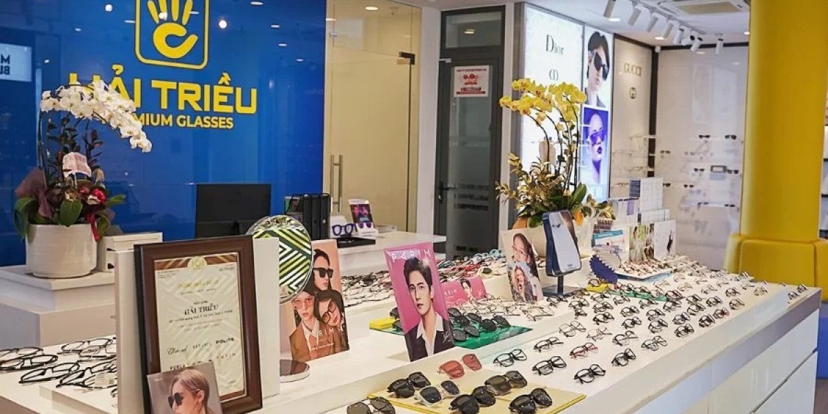 Tai sao nen chon mat kinh chinh hang thay vi hang xach tay gia re?