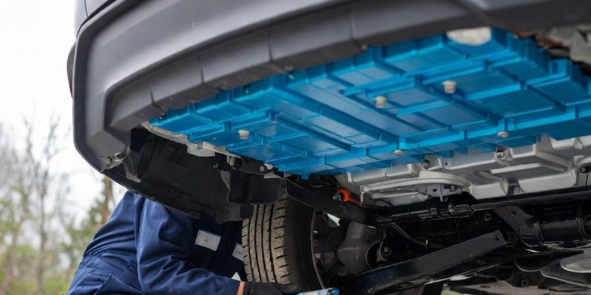 How Fast Can a Hybrid Car Mechanic Near Me Diagnose a Failing Battery?