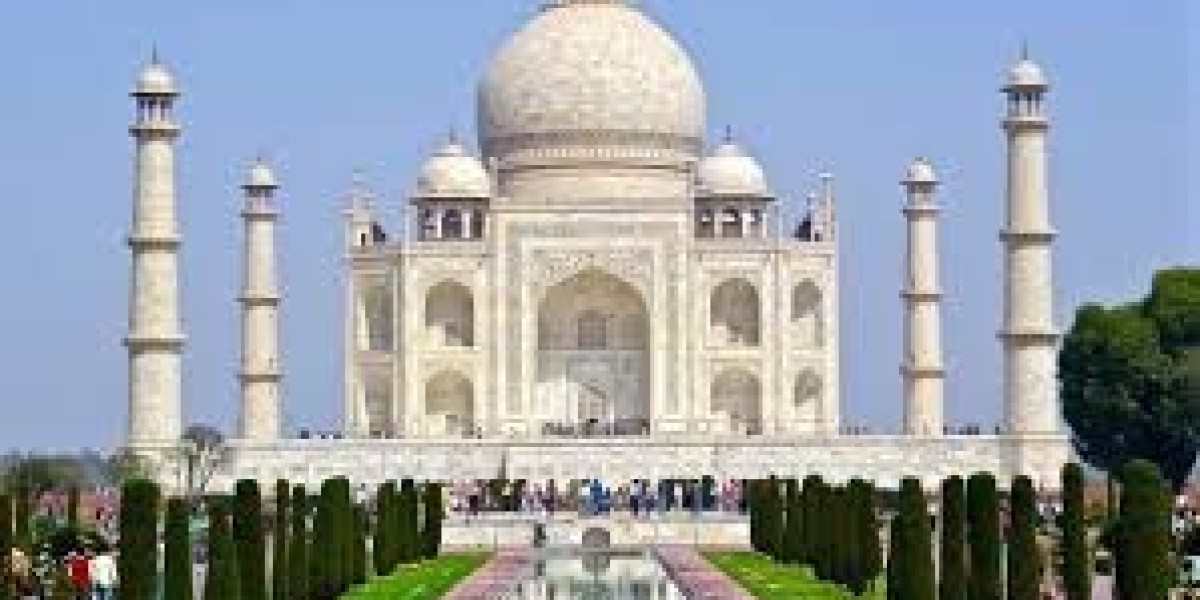 Agra Walking Tour Guide for Full Day